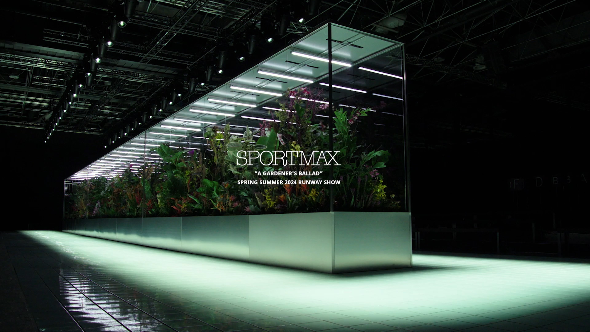 cover video sfilata ss24.jpg - Sportmax